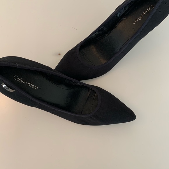 Vintage Calvin Klein black heels - Picture 2 of 4
